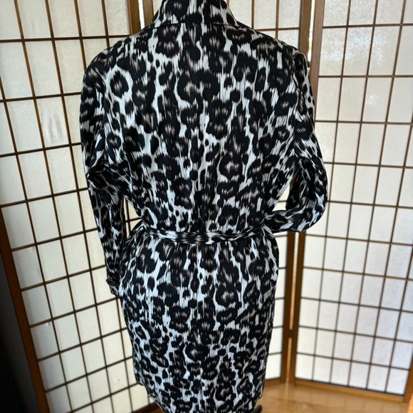 Rain Coat - Picture 8 of 8